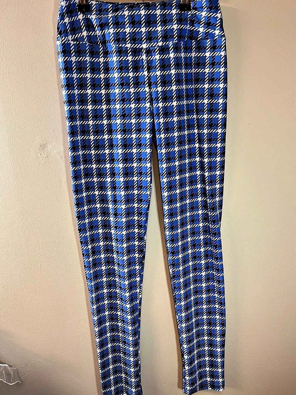 She's Got Leggz Houndstooth Leggings